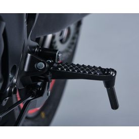 LÁBTARTÓ JOBB SV 650 L6-