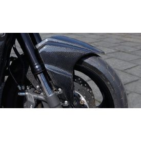 ELSŐ SÁRVÉDŐ B-KING